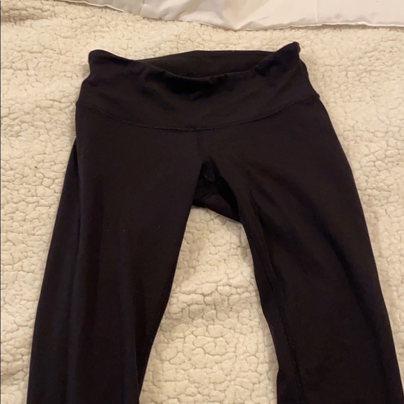 Lululemon wonder under - Picture 2 of 3